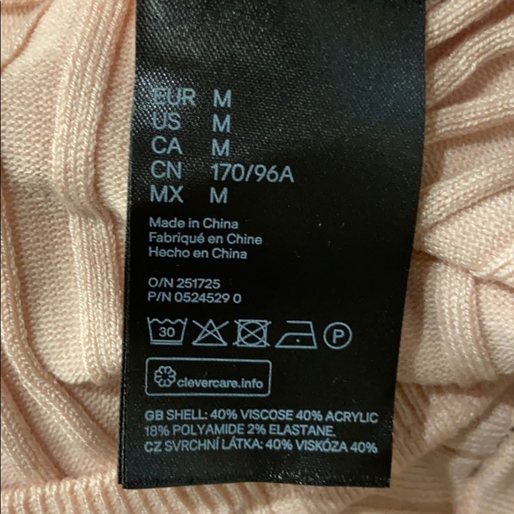 H&M Divided Top - Picture 4 of 4